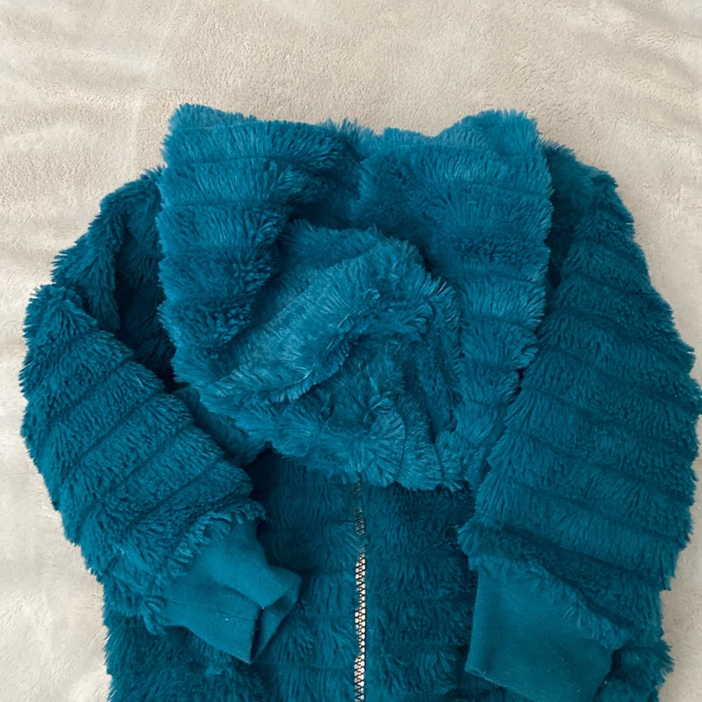 Baby/toddler girls zip up fluffy jacket